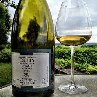 Vall?e de l'Yonne par le prisme d'un #Rully. #wine #igersburgundy #bourgogne