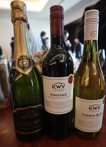 KWV ペロード赤【南アフリカワイン】　2013年　750ml 167257913_th.png?